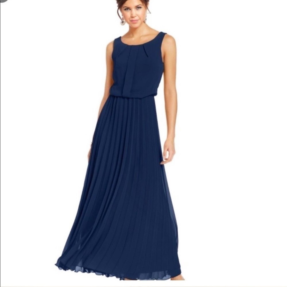B. Darlin Navy Blue Pleated Maxi Dress Formal Prom Wedding Guest Size 5/6